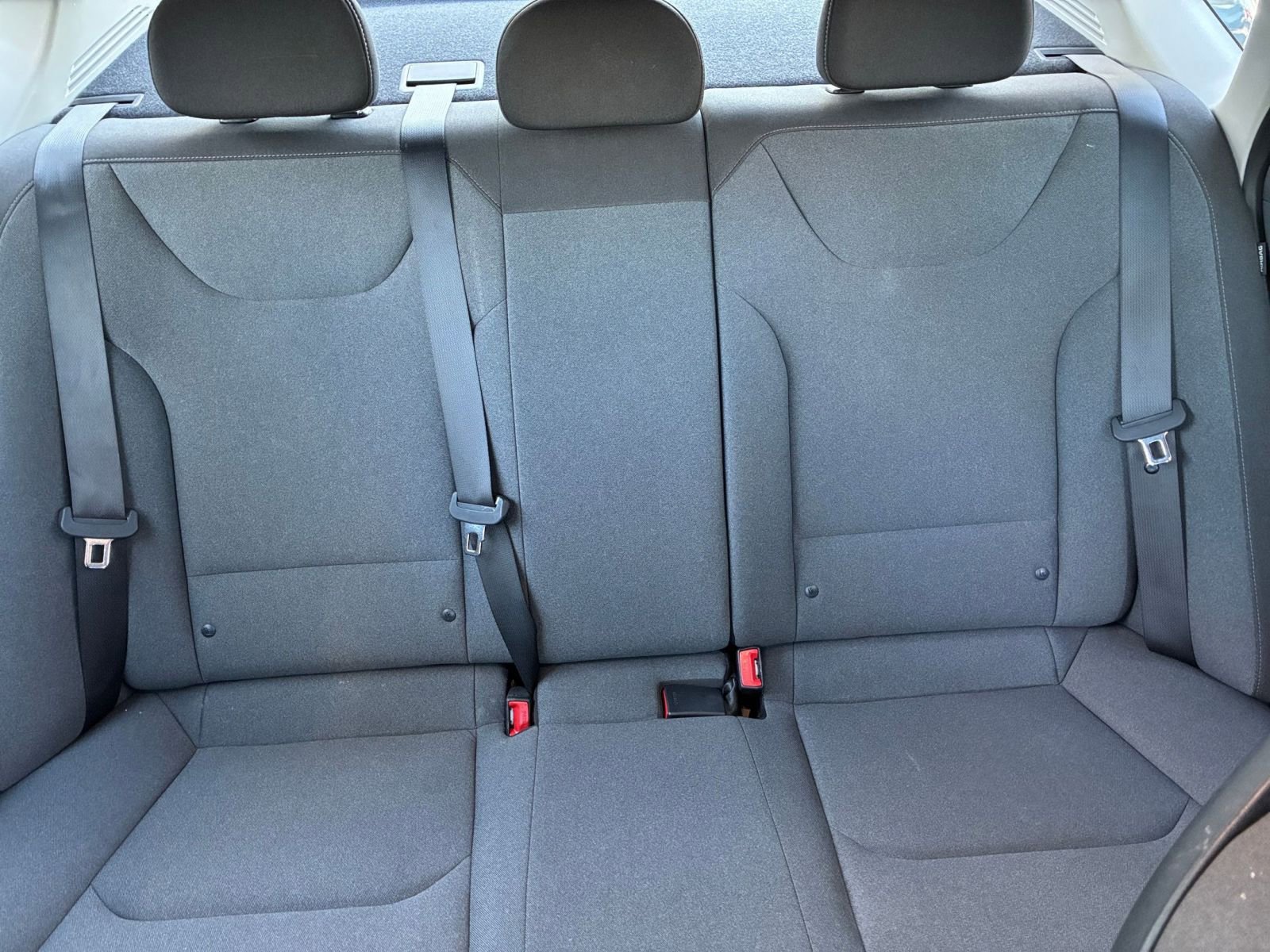 Used 2025 Kia K4 LXS image 37