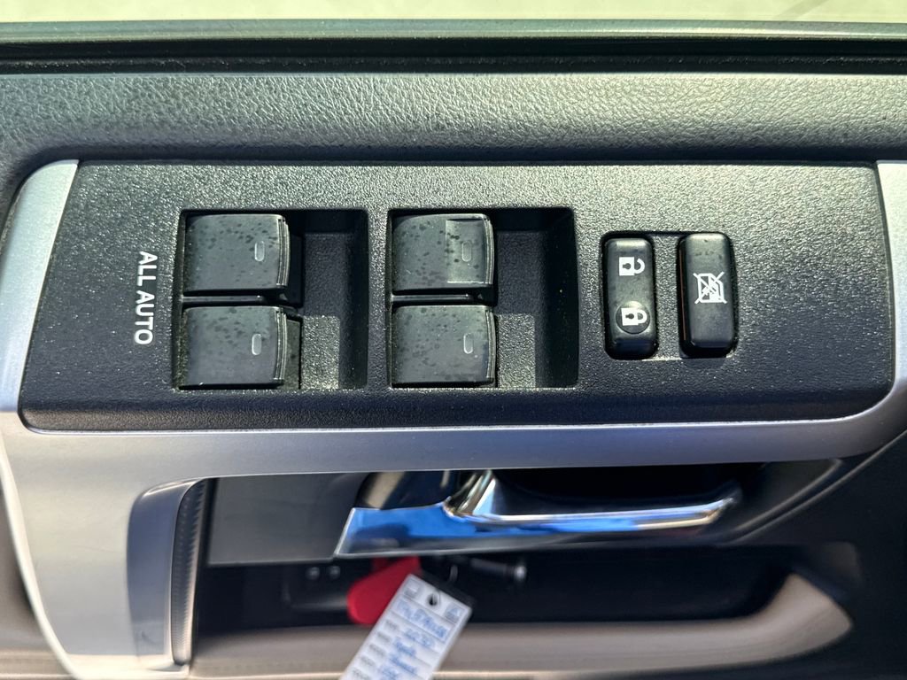 Used 2020 Toyota 4Runner SR5 Premium w/ Moonroof Package image 15