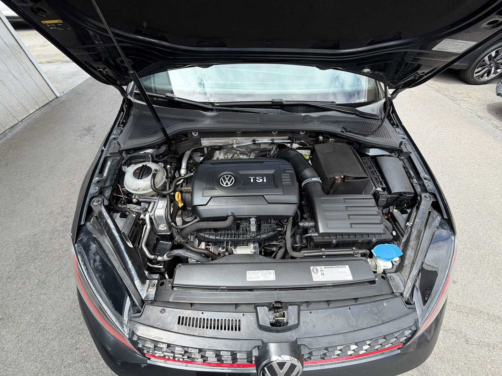 Used 2016 Volkswagen GTI SE w/ Lighting Package (SEL) image 24