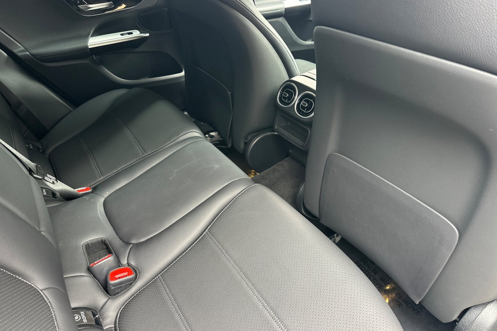 Used 2025 Mercedes-Benz GLC 350e 4MATIC image 34
