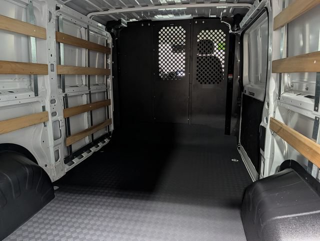 Used 2025 RAM ProMaster 2500 w/ U-Haul Equipment Group FWD image 6