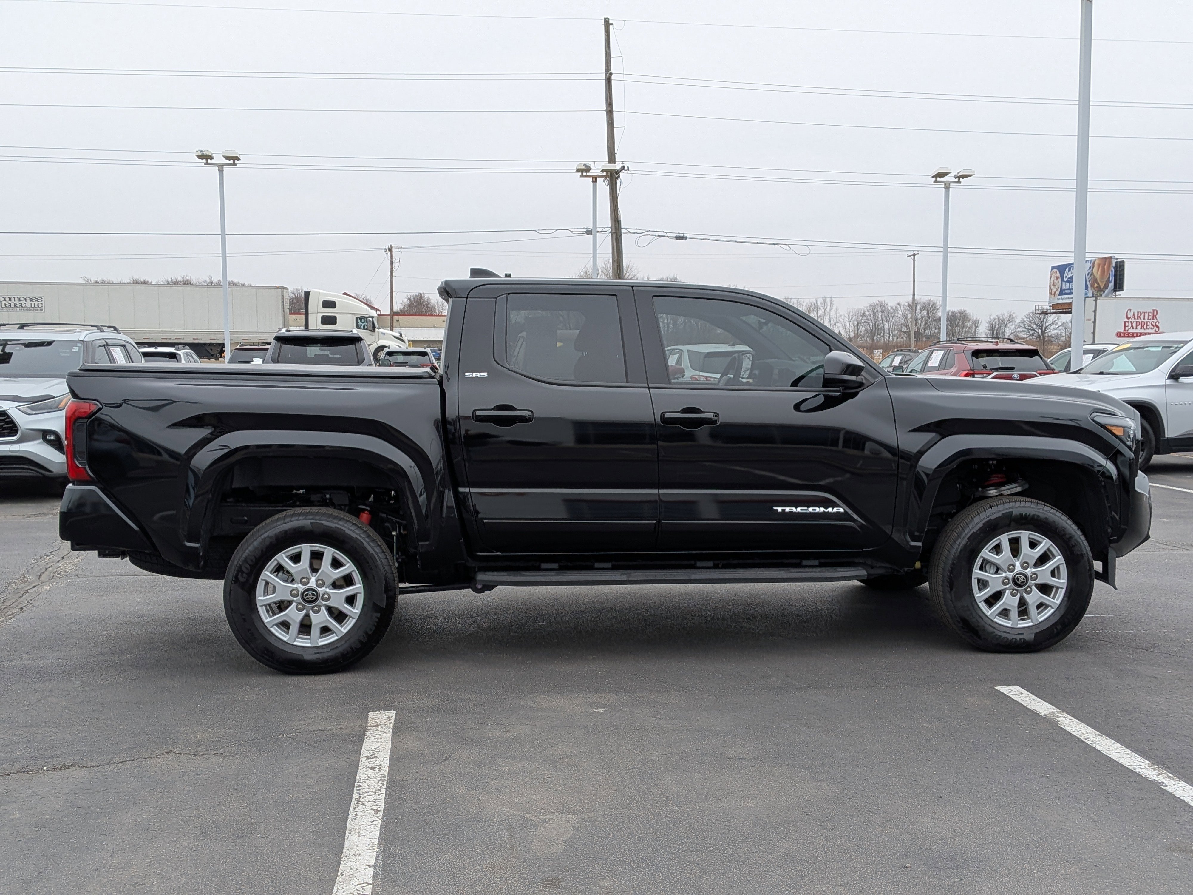 Used 2025 Toyota Tacoma SR5 image 10