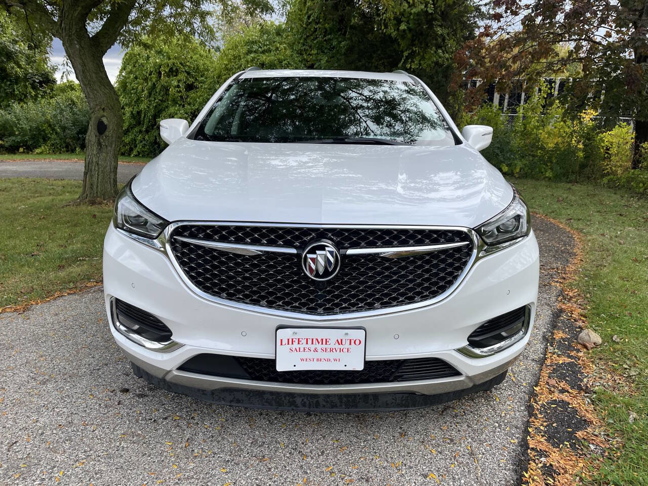 Used 2019 Buick Enclave Avenir w/ Avenir Technology Package image 8