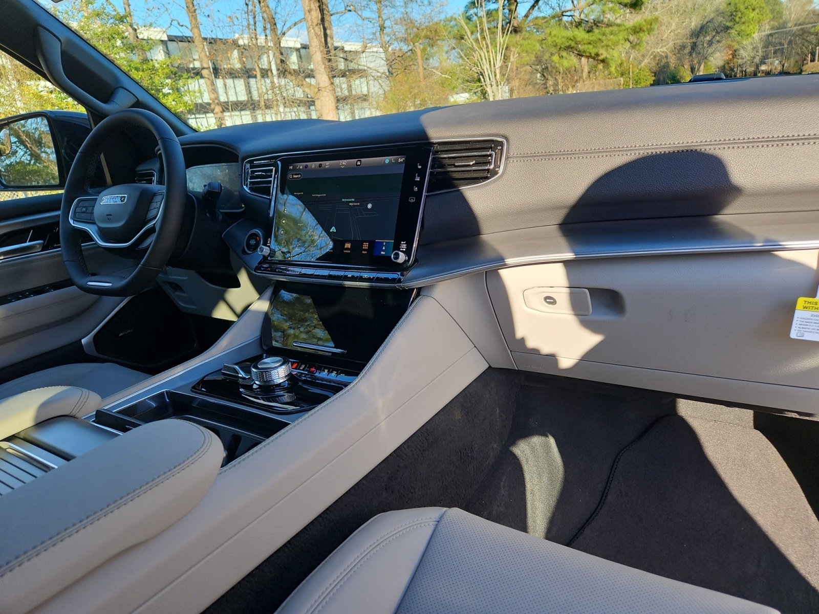 New 2025 Jeep Wagoneer 4WD image 16