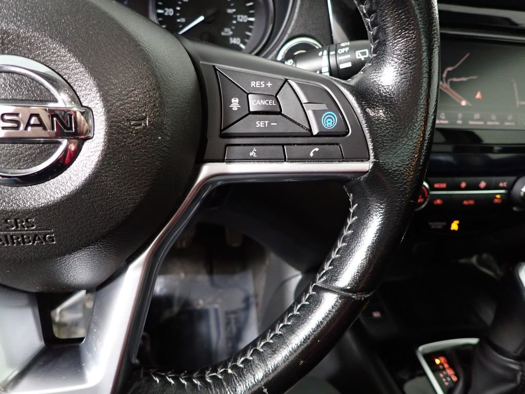 Used 2020 Nissan Rogue SV w/ Sun & Sound Touring Package image 32