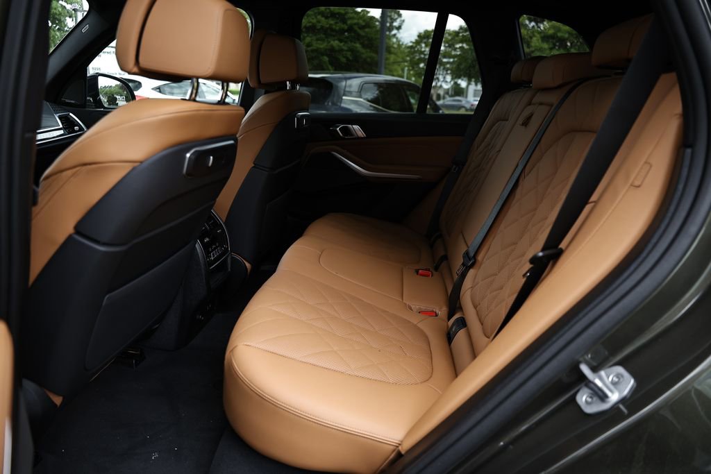 New 2026 BMW X5 xDrive40i w/ M Sport Package image 22