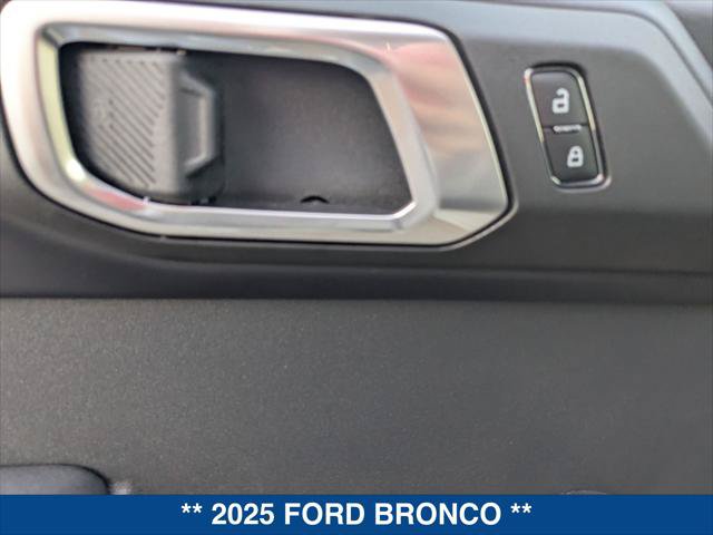 New 2025 Ford Bronco Badlands AWD/4WD image 11