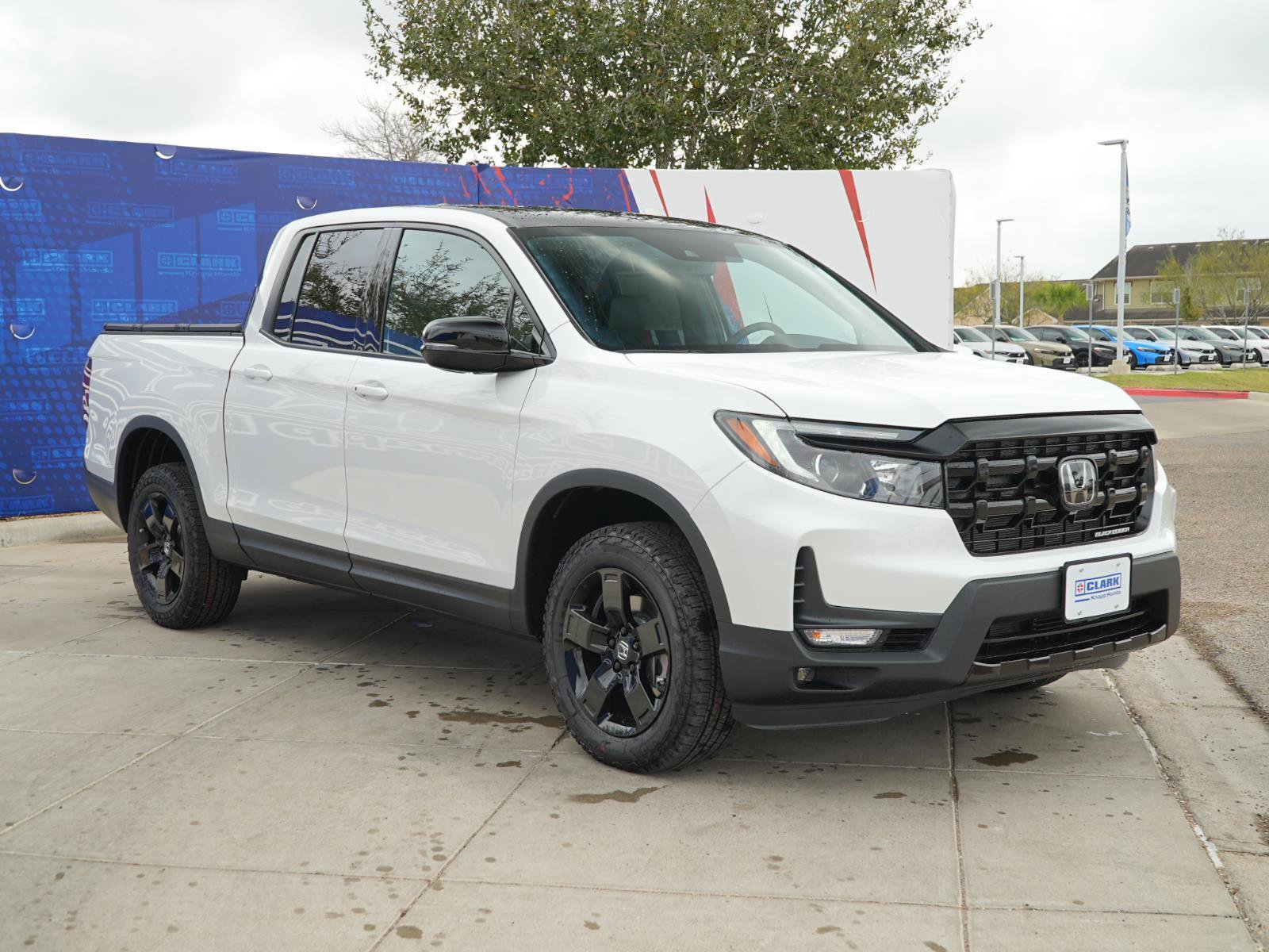 New 2026 Honda Ridgeline Black Edition image 3