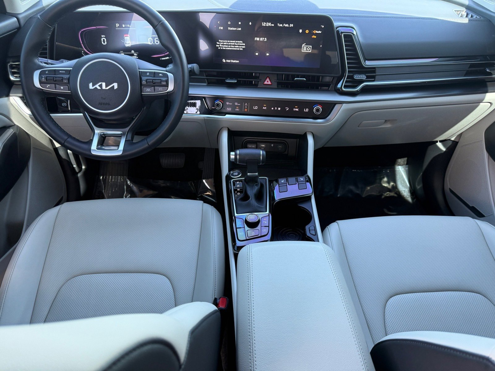 Used 2025 Kia Sportage EX image 28