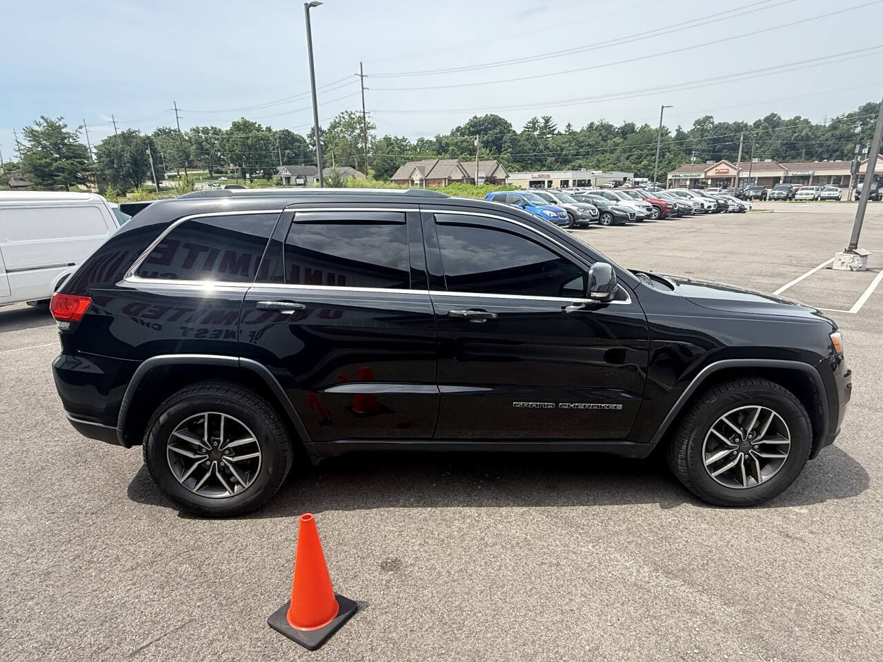 Used 2019 Jeep Grand Cherokee Limited AWD/4WD image 6