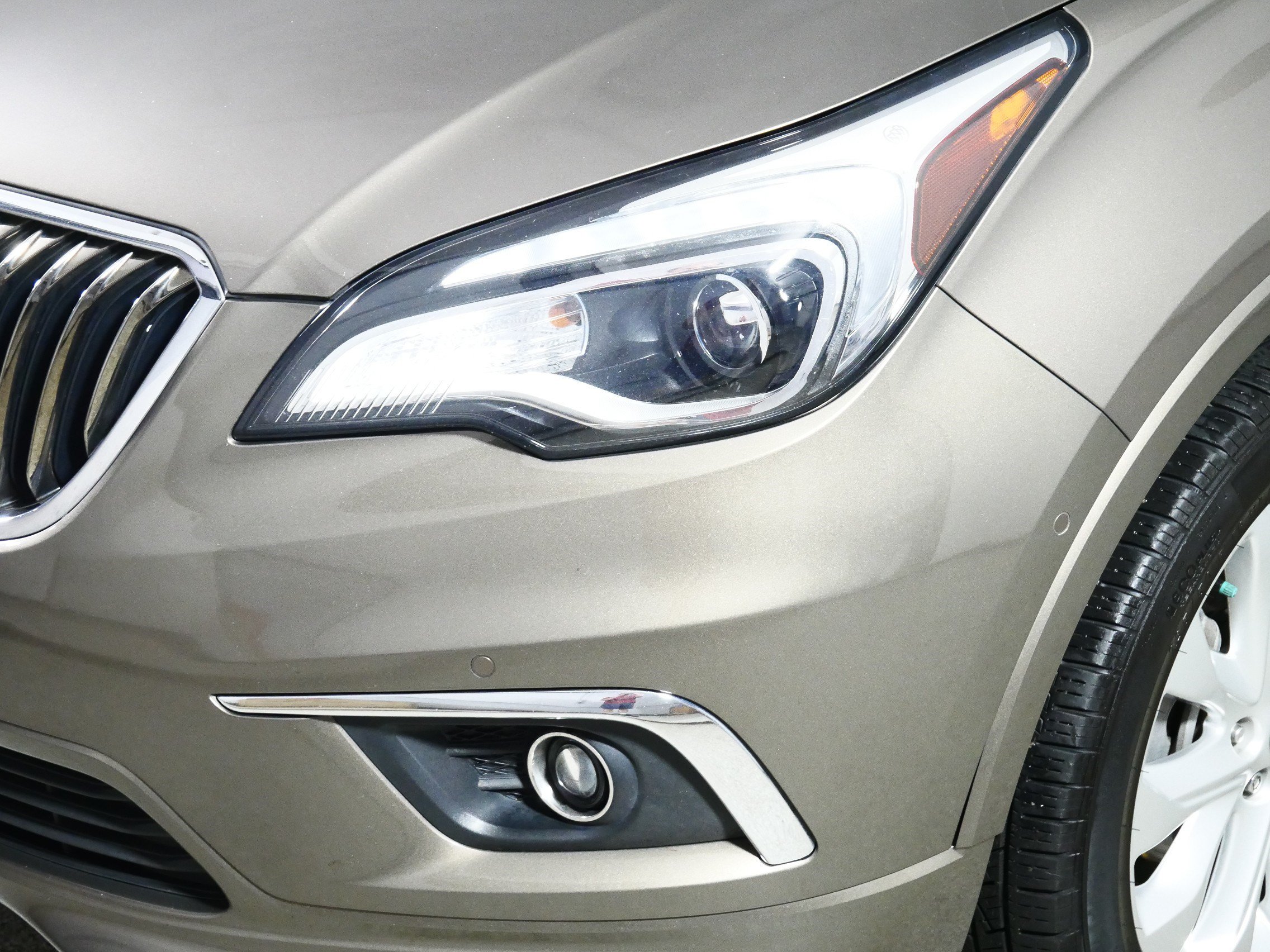 Used 2017 Buick Envision Premium w/ Driver Confidence Package AWD/4WD image 16