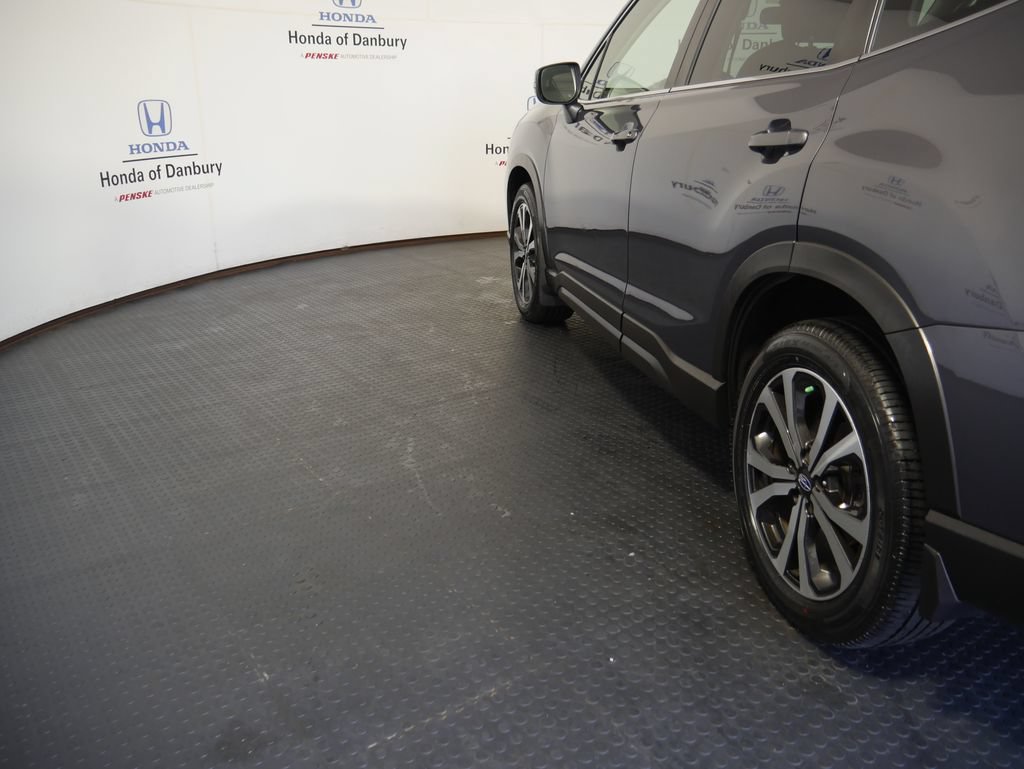 Used 2020 Subaru Forester Limited AWD/4WD image 11