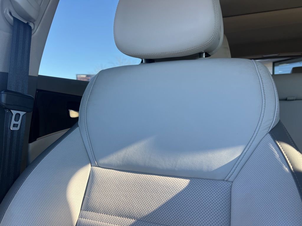 Used 2016 Kia Sorento SX image 21