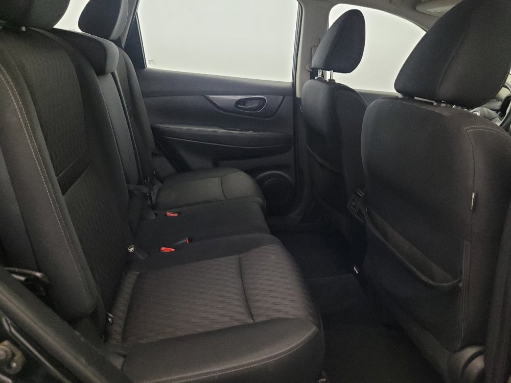 Used 2019 Nissan Rogue S AWD/4WD image 19