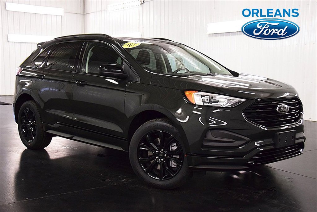 New 2024 Ford Edge SE w/ Black Appearance Package