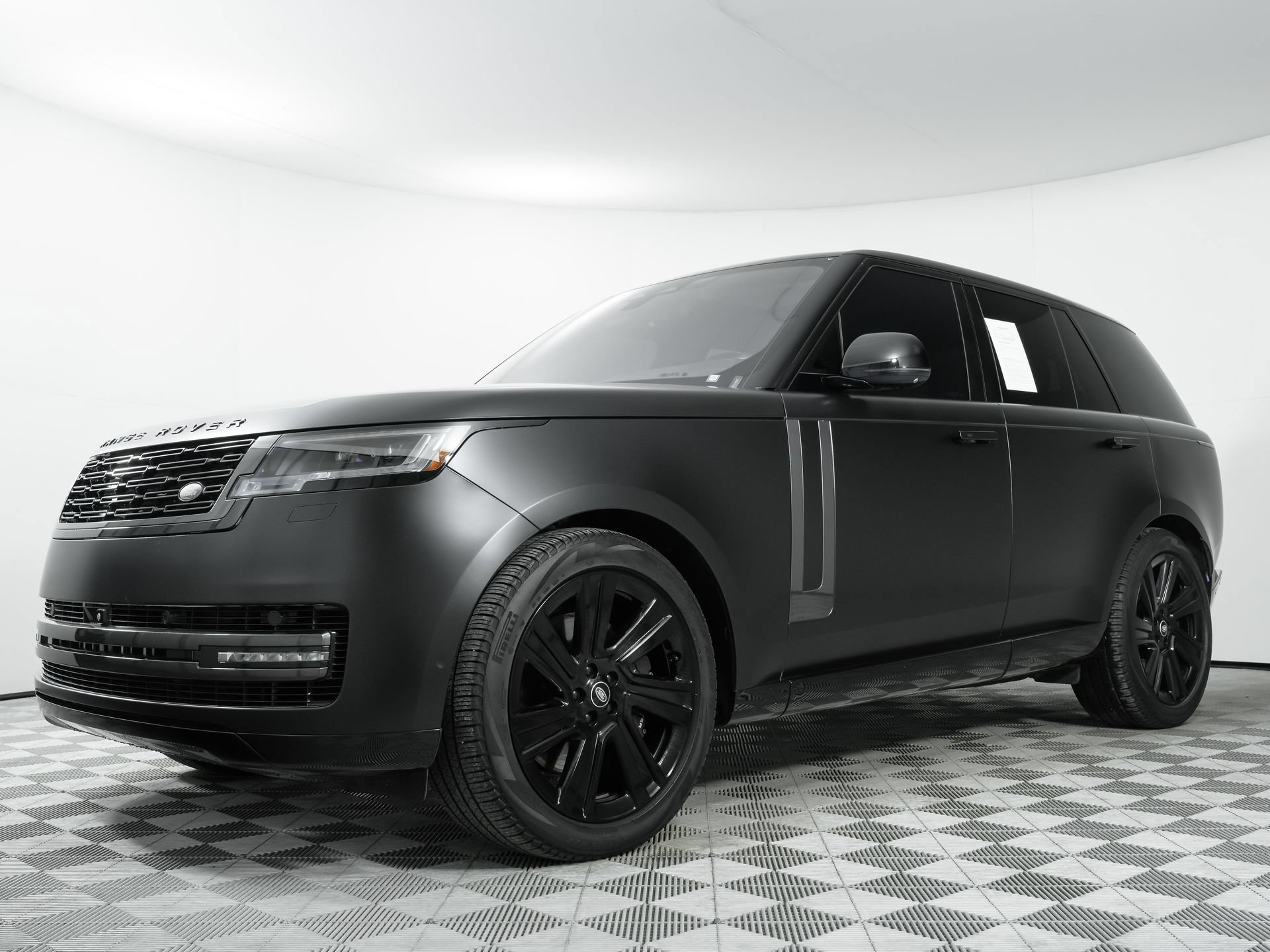 Used 2023 Land Rover Range Rover SE AWD/4WD image 14