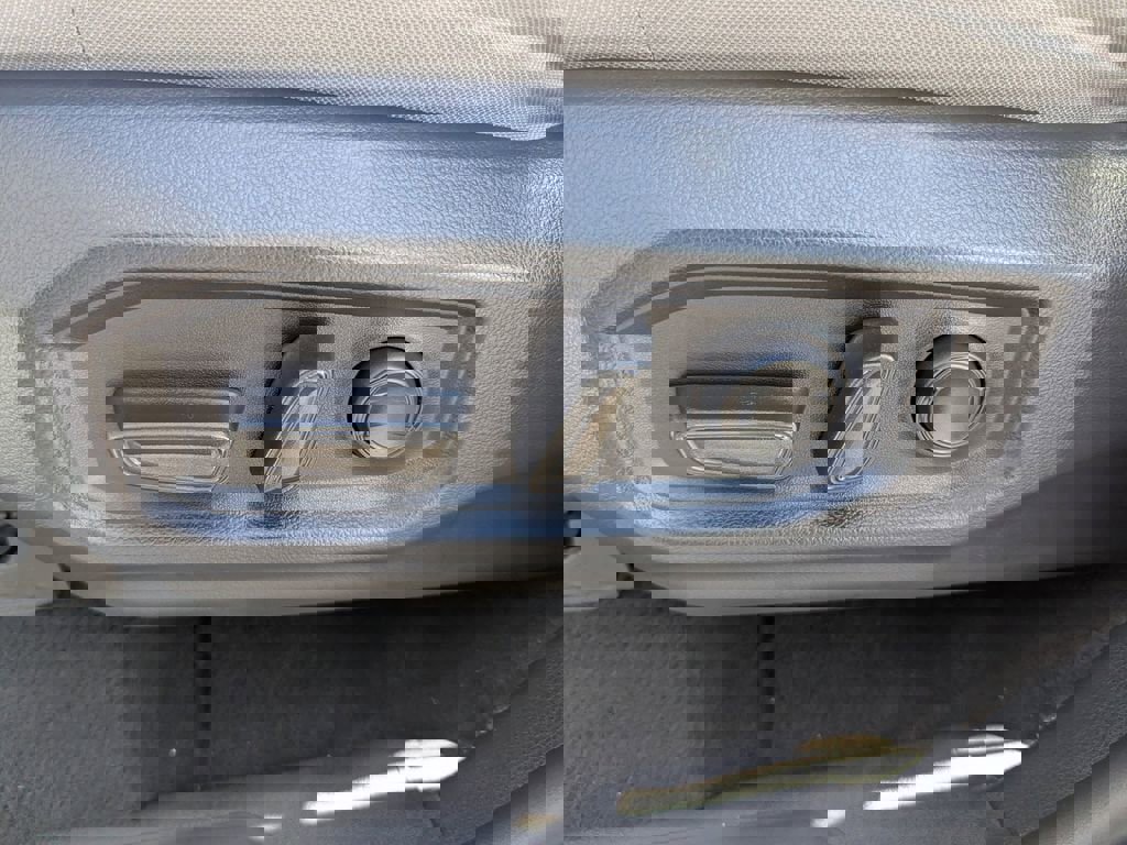 Used 2025 Toyota Tundra SR5 w/ TRD Off-Road Package image 17