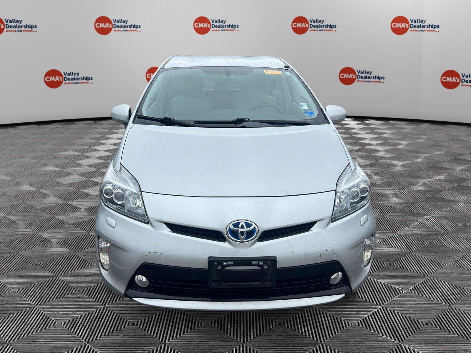 Used 2015 Toyota Prius Five FWD image 7