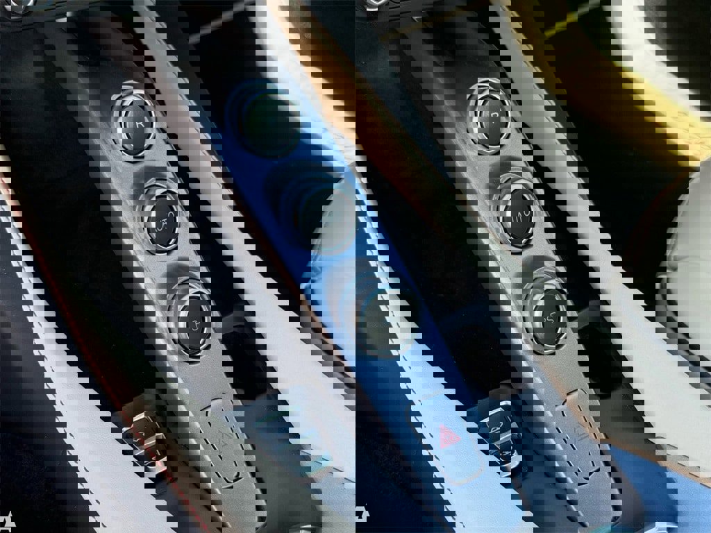 Used 2020 Ferrari Portofino image 21