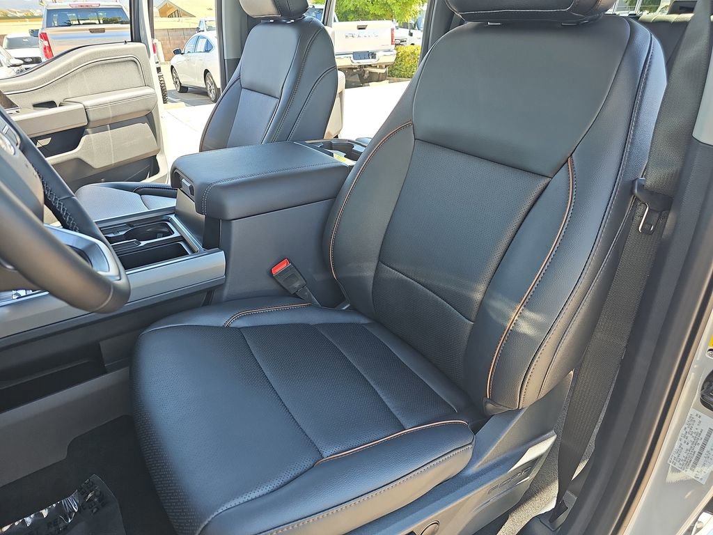 New 2026 Ford F350 Lariat w/ FX4 Off-Road Package image 14