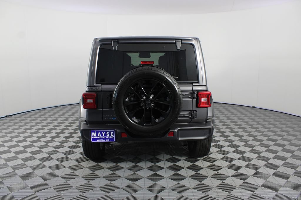 Used 2025 Jeep Wrangler Unlimited Sahara AWD/4WD image 22