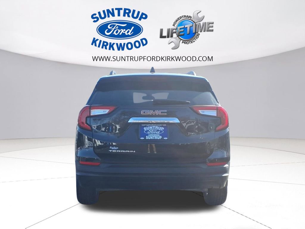Used 2024 GMC Terrain SLE w/ Driver Convenience Package image 29