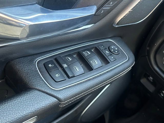 Used 2023 RAM 1500 Laramie AWD/4WD image 17