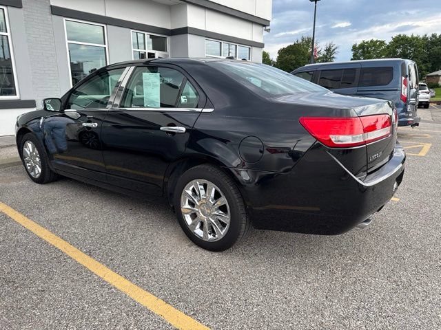 Used 2011 Lincoln MKZ FWD image 2