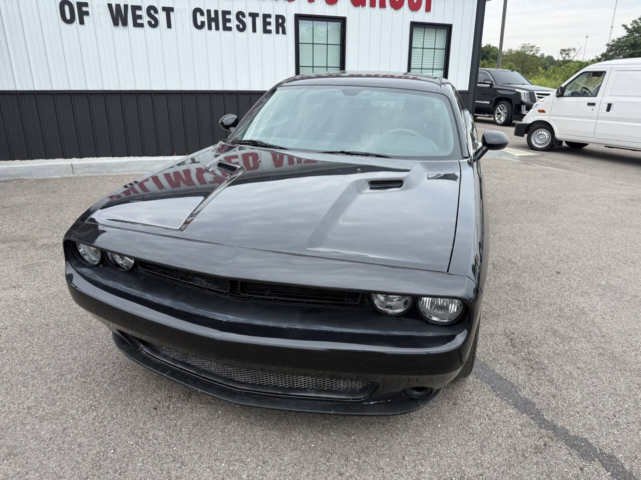 Used 2014 Dodge Challenger SRT8 Core RWD image 2