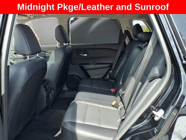 Used 2023 Nissan Rogue SV w/ SV Premium Package image 5