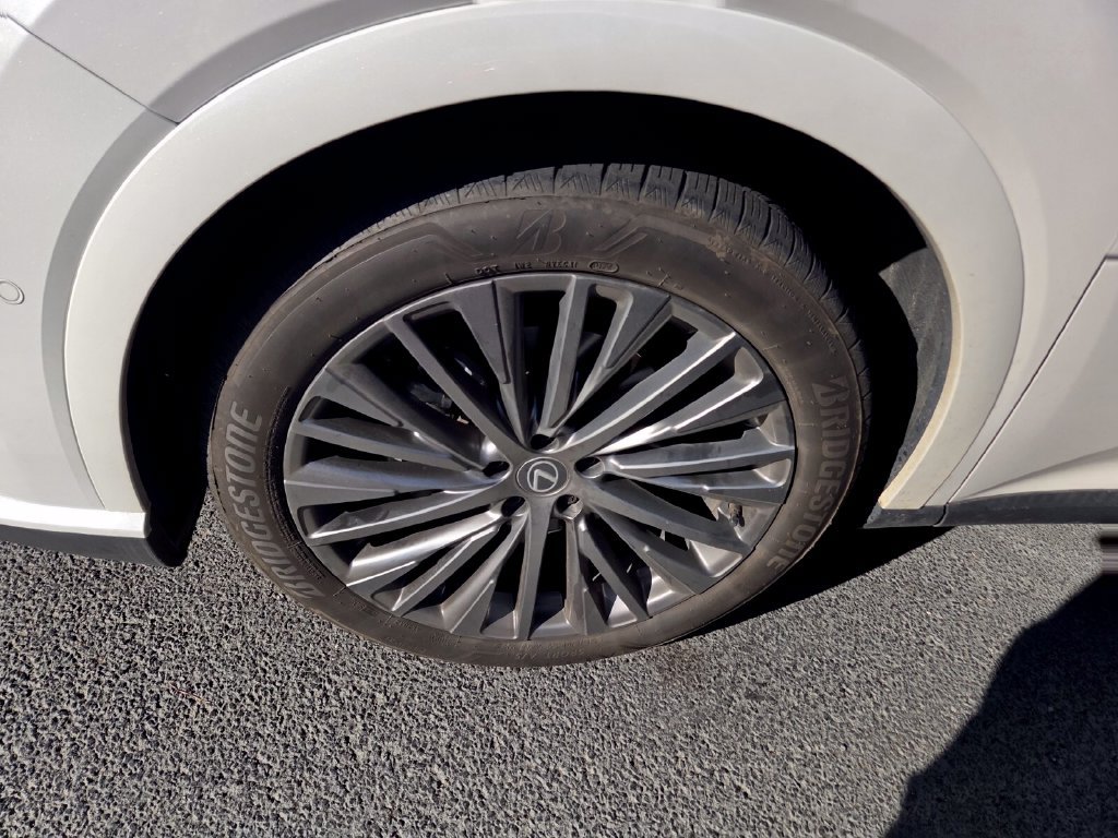 Used 2024 Lexus RX 350 FWD image 4