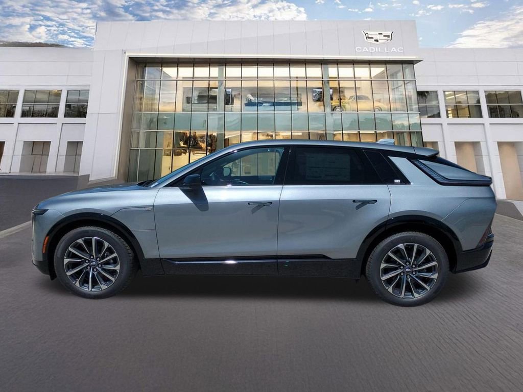 New 2026 Cadillac Lyriq Sport AWD/4WD image 5