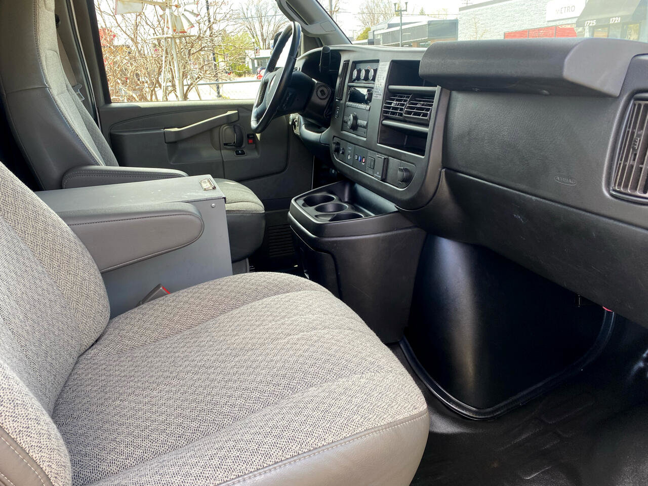 Used 2021 Chevrolet Express 2500 w/ Driver Convenience Package image 20