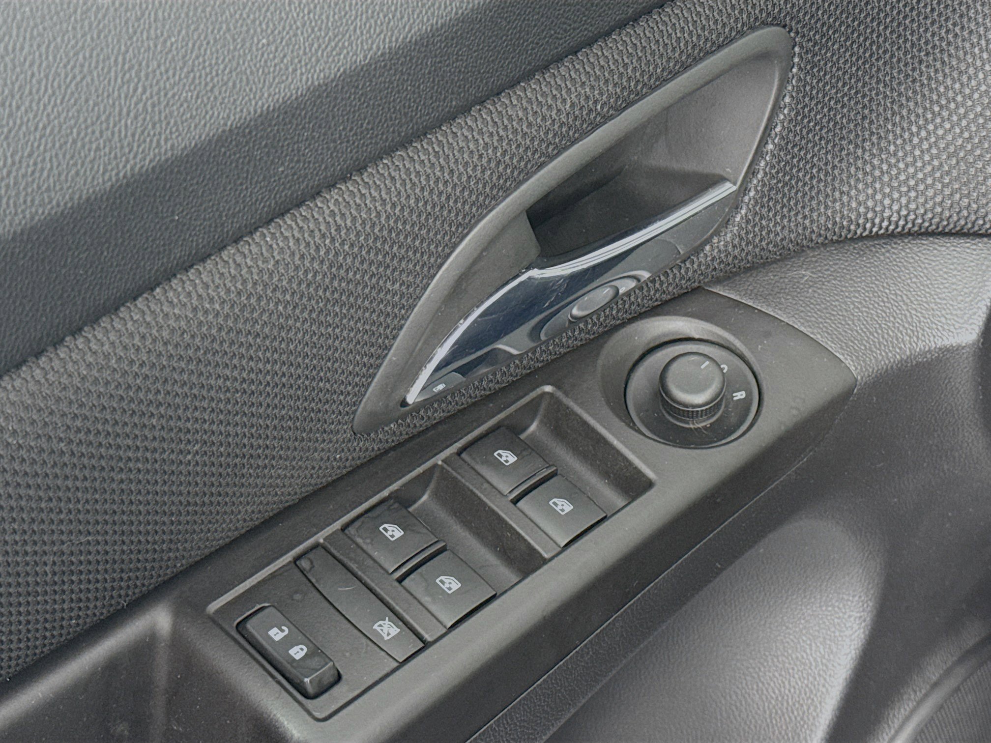 Used 2016 Chevrolet Cruze LT image 17