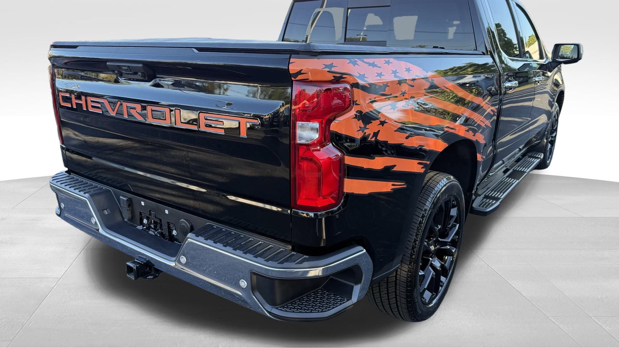 Used 2024 Chevrolet Silverado 1500 LTZ w/ LTZ Convenience Package II image 7