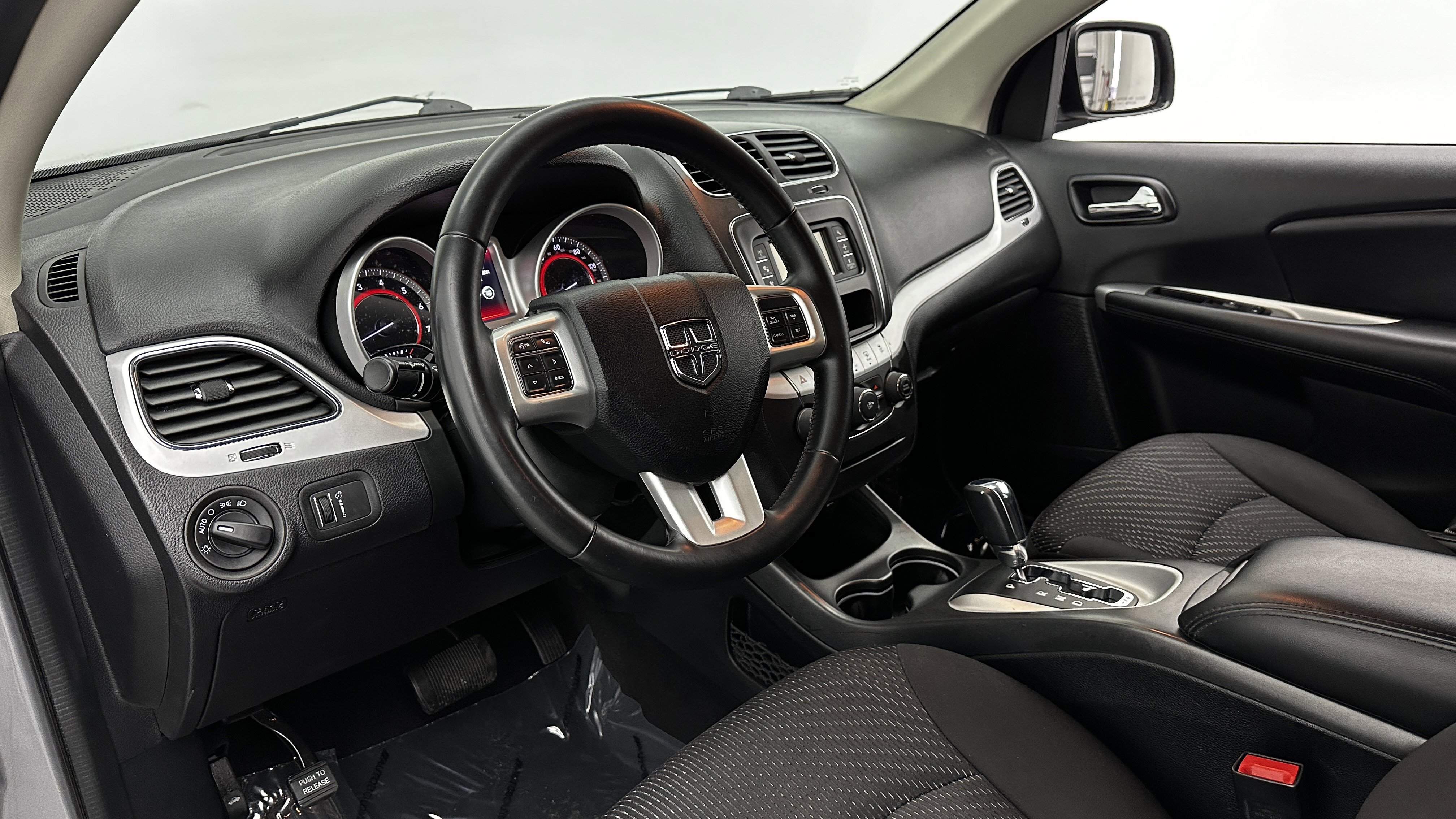 Used 2018 Dodge Journey SE w/ Popular Equipment Group image 8