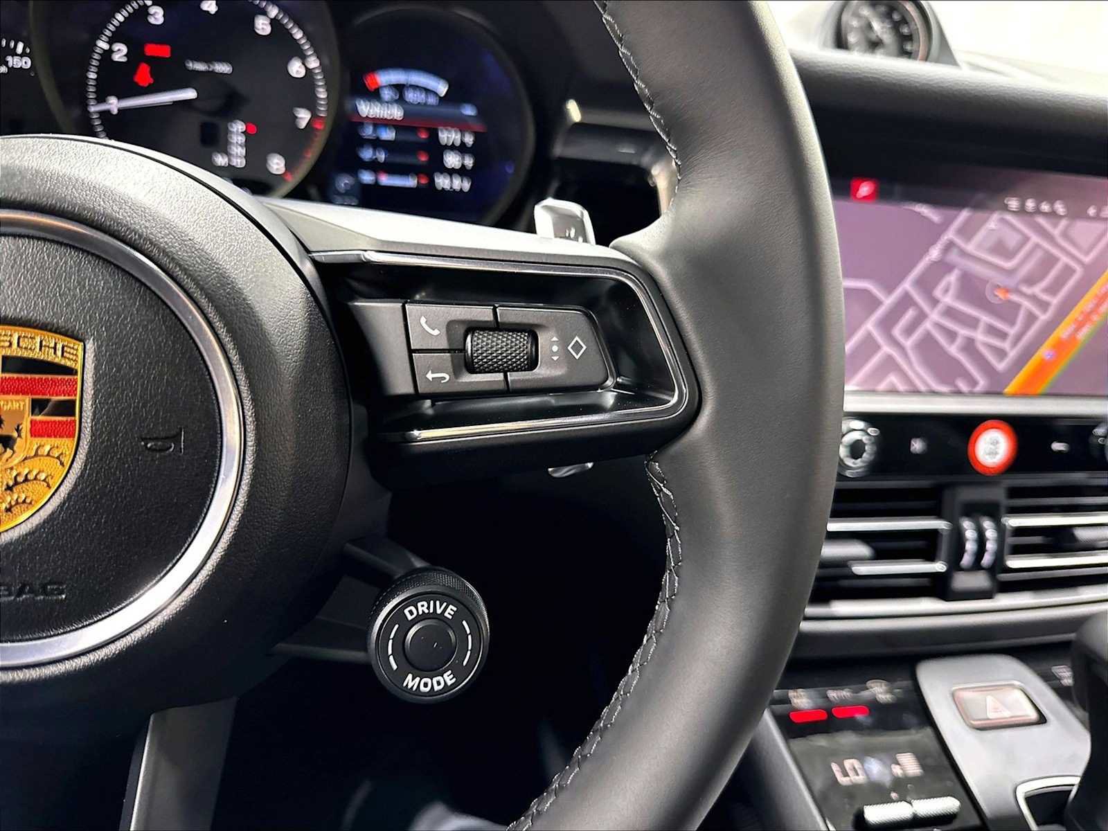 New 2026 Porsche Macan AWD/4WD image 20