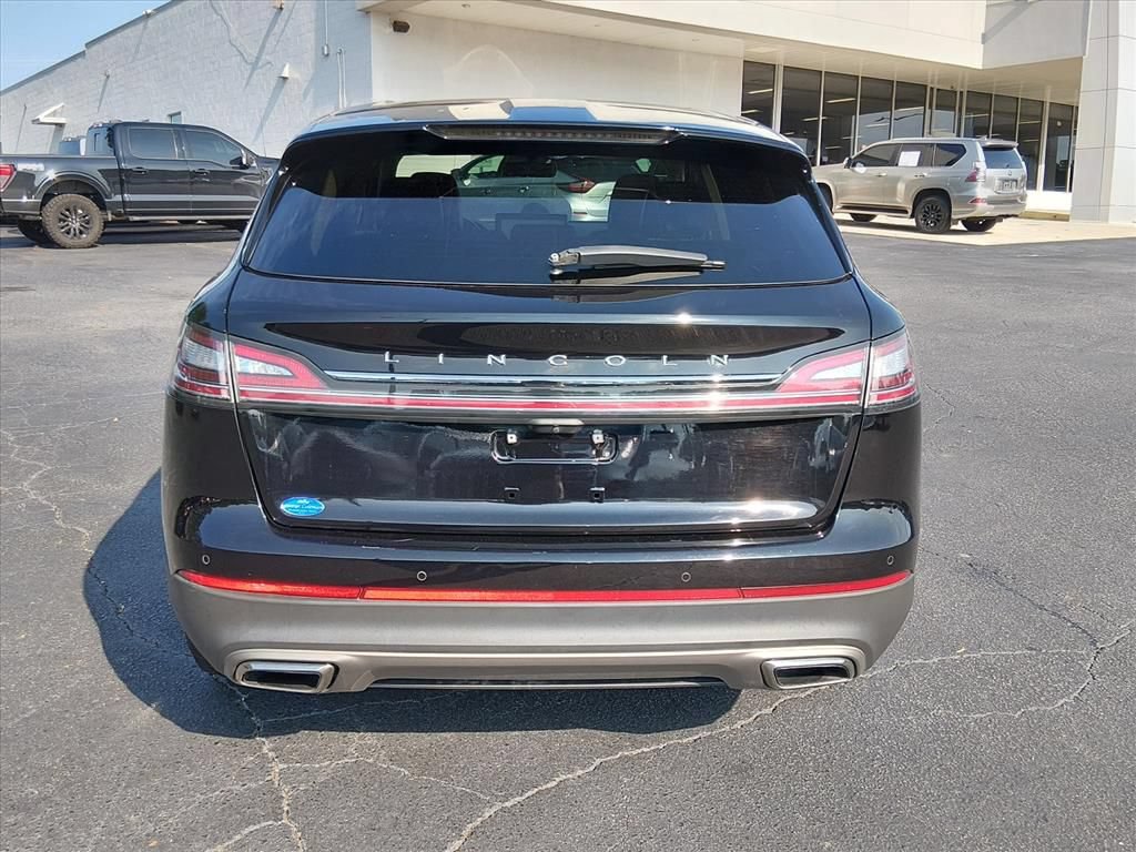 Used 2023 Lincoln Nautilus Reserve w/ Cargo Utility Package FWD image 5