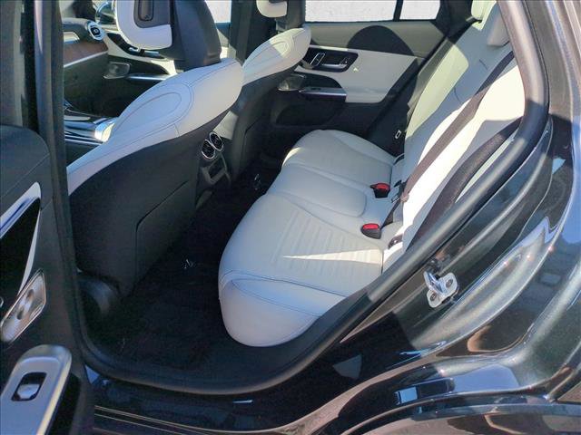 Used 2025 Mercedes-Benz GLC 350e 4MATIC image 21