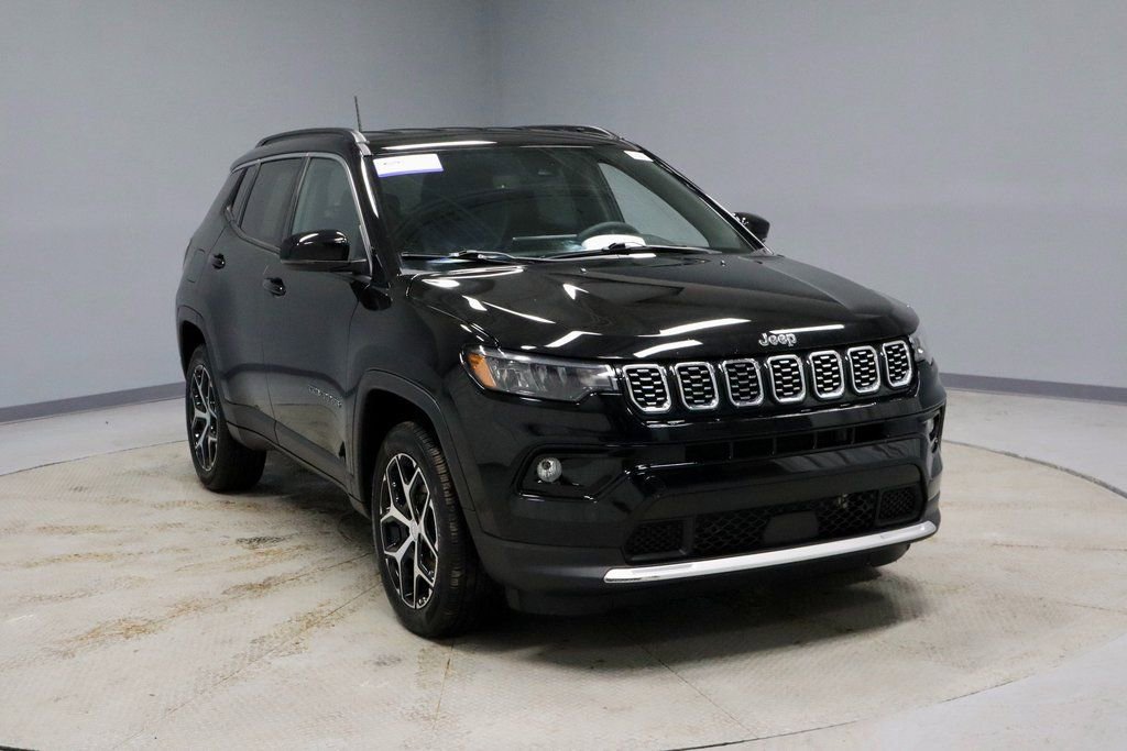 Used 2024 Jeep Compass Limited image 1