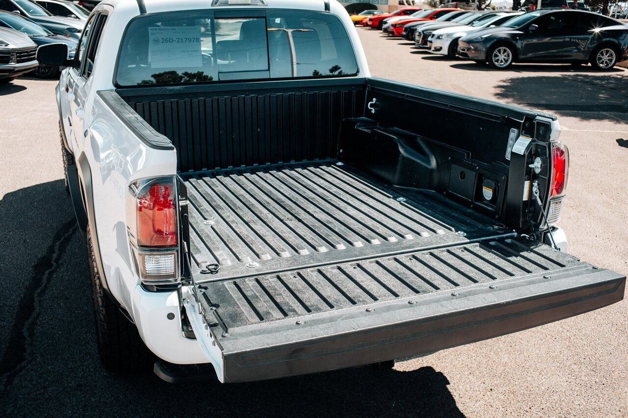 Used 2023 Toyota Tacoma TRD Pro AWD/4WD image 47