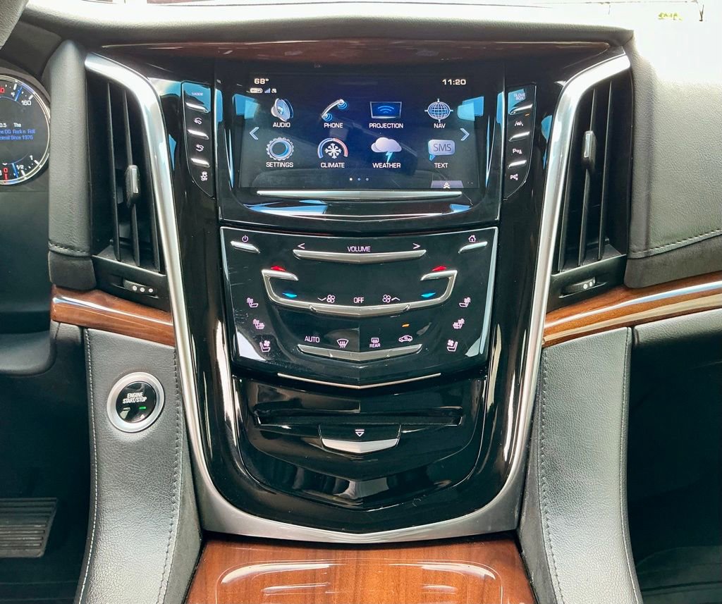 Used 2019 Cadillac Escalade Luxury AWD/4WD image 32
