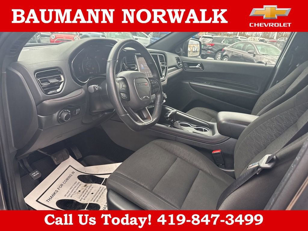 Used 2023 Dodge Durango GT w/ Blacktop Package AWD/4WD image 9
