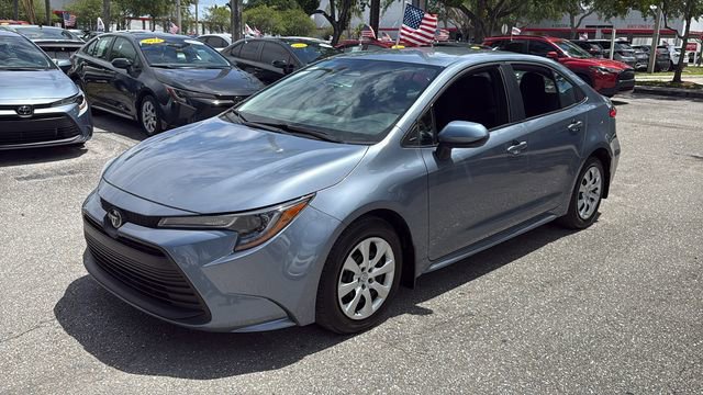 Certified 2025 Toyota Corolla LE image 3
