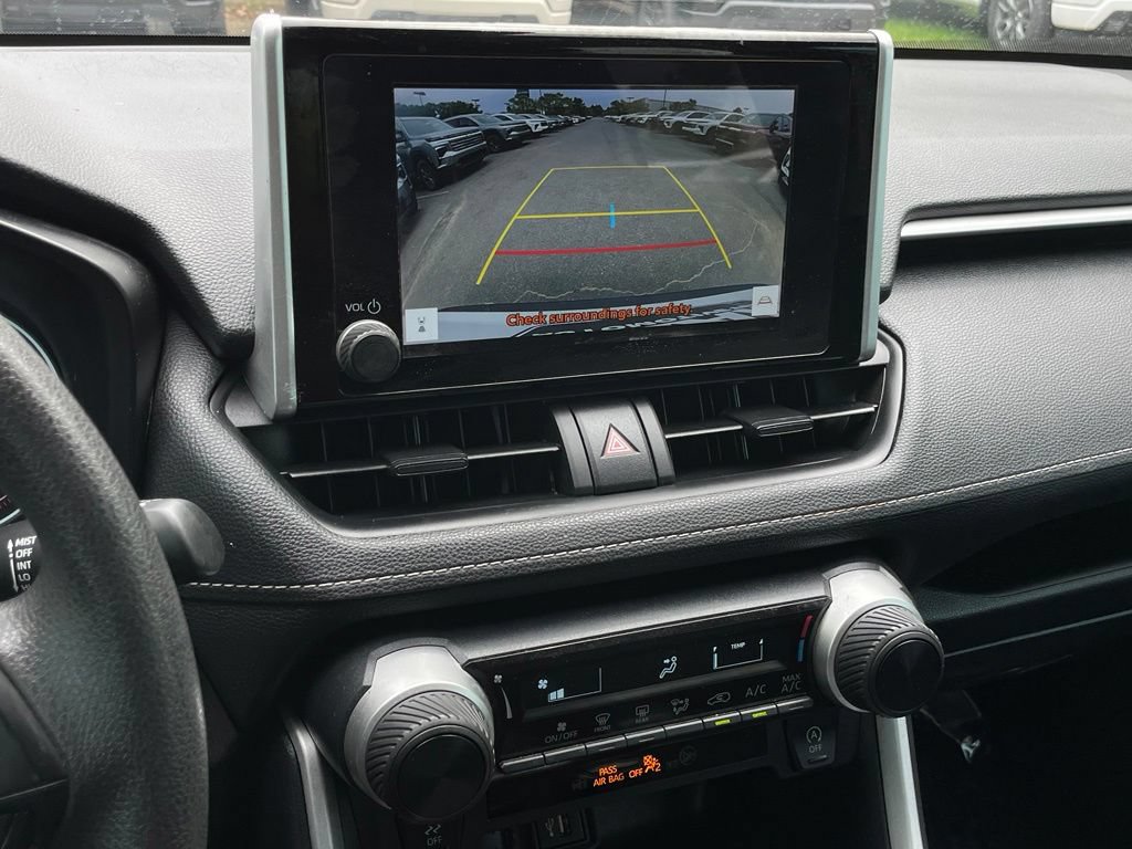 Used 2025 Toyota RAV4 LE FWD image 19