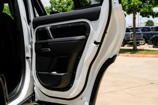 New 2026 Land Rover Defender 110 X-Dynamic SE AWD/4WD image 53