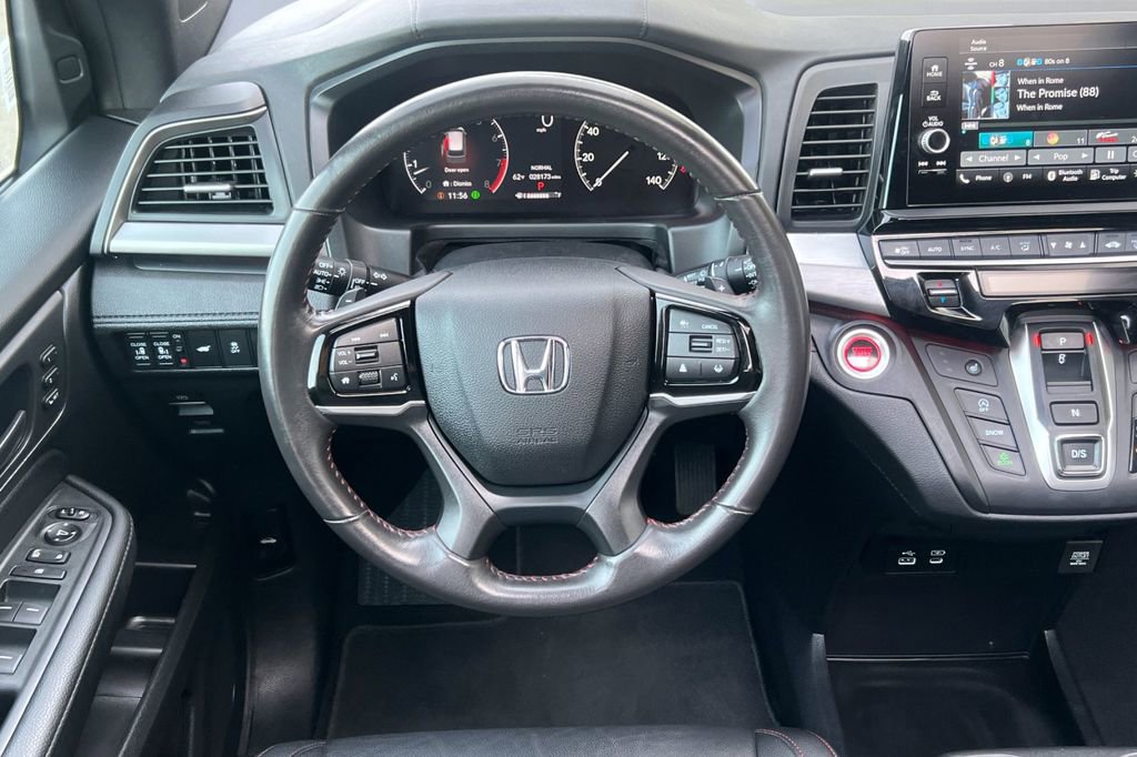 Used 2025 Honda Odyssey Sport-L image 16