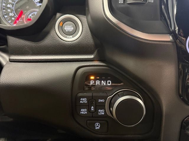 New 2026 RAM 1500 4x4 Crew Cab image 14