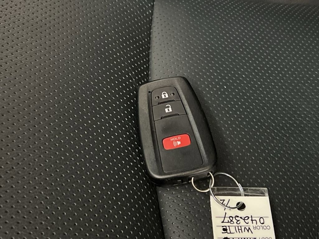 Used 2022 Toyota 4Runner Limited AWD/4WD image 39