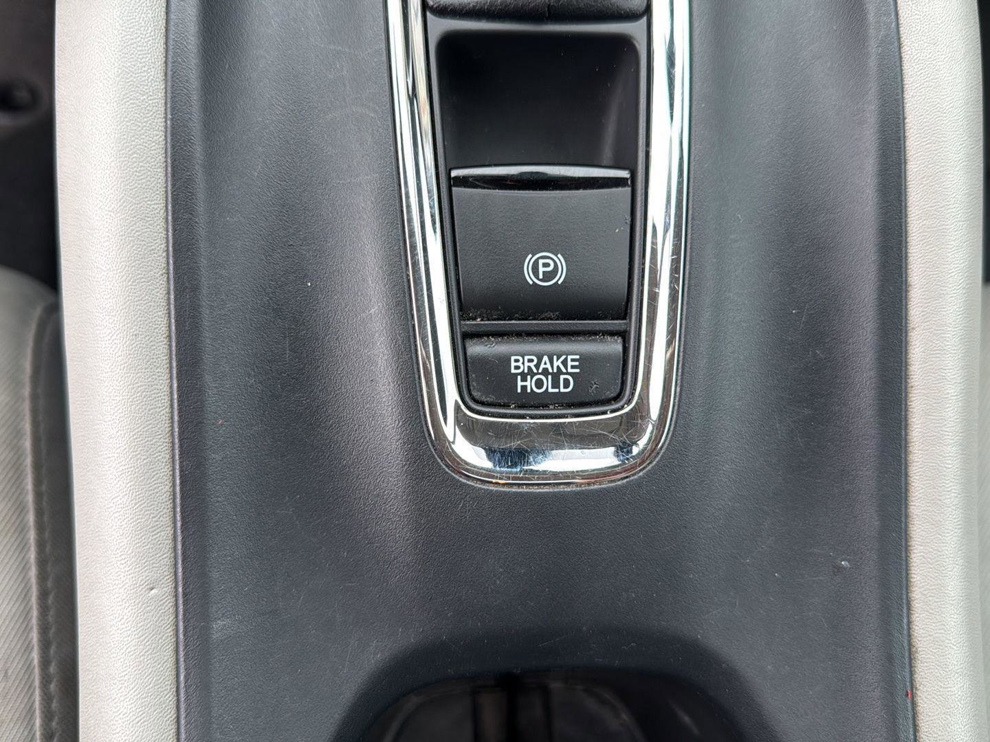 Used 2020 Honda HR-V EX image 28